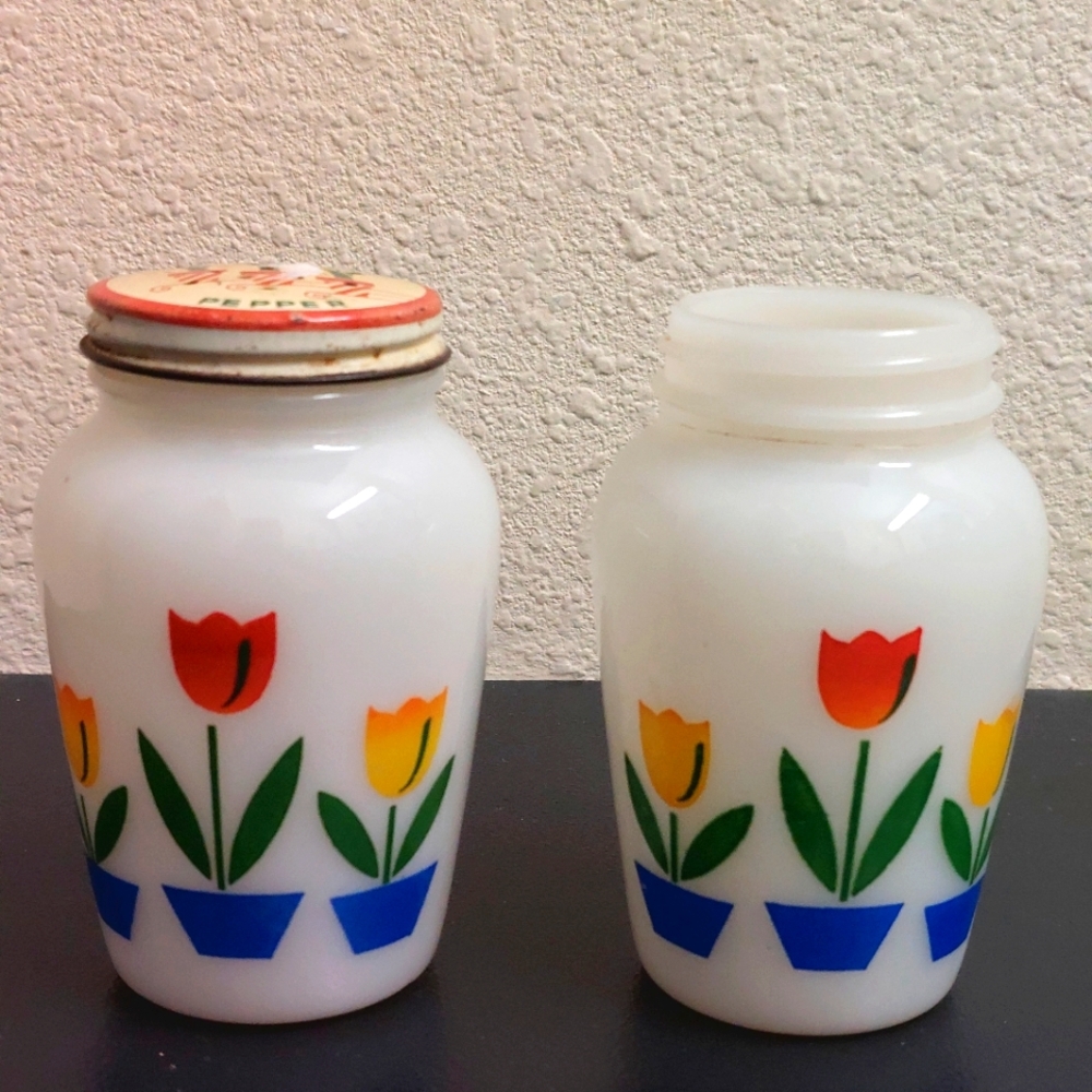Vintage Fire King Ivory Milk Glass Tulip Salt & Pepper Shakers One With Lid